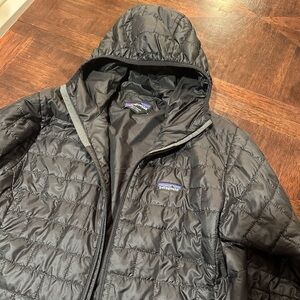 Patagonia Men's black Micro Puff Insulated Hoodie Puffer Jacket Size Medium